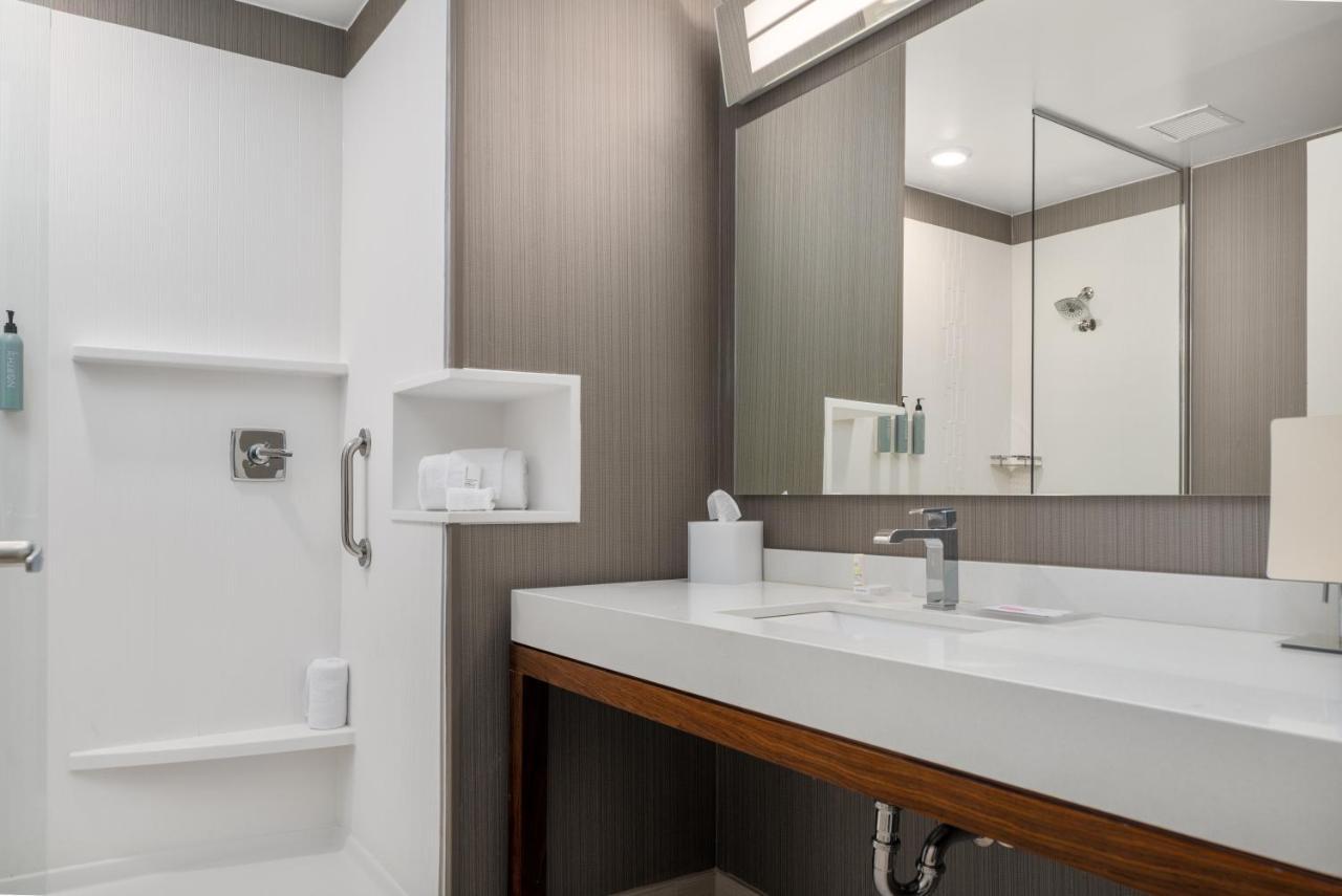 Courtyard By Marriott Northeast Hotel 3*